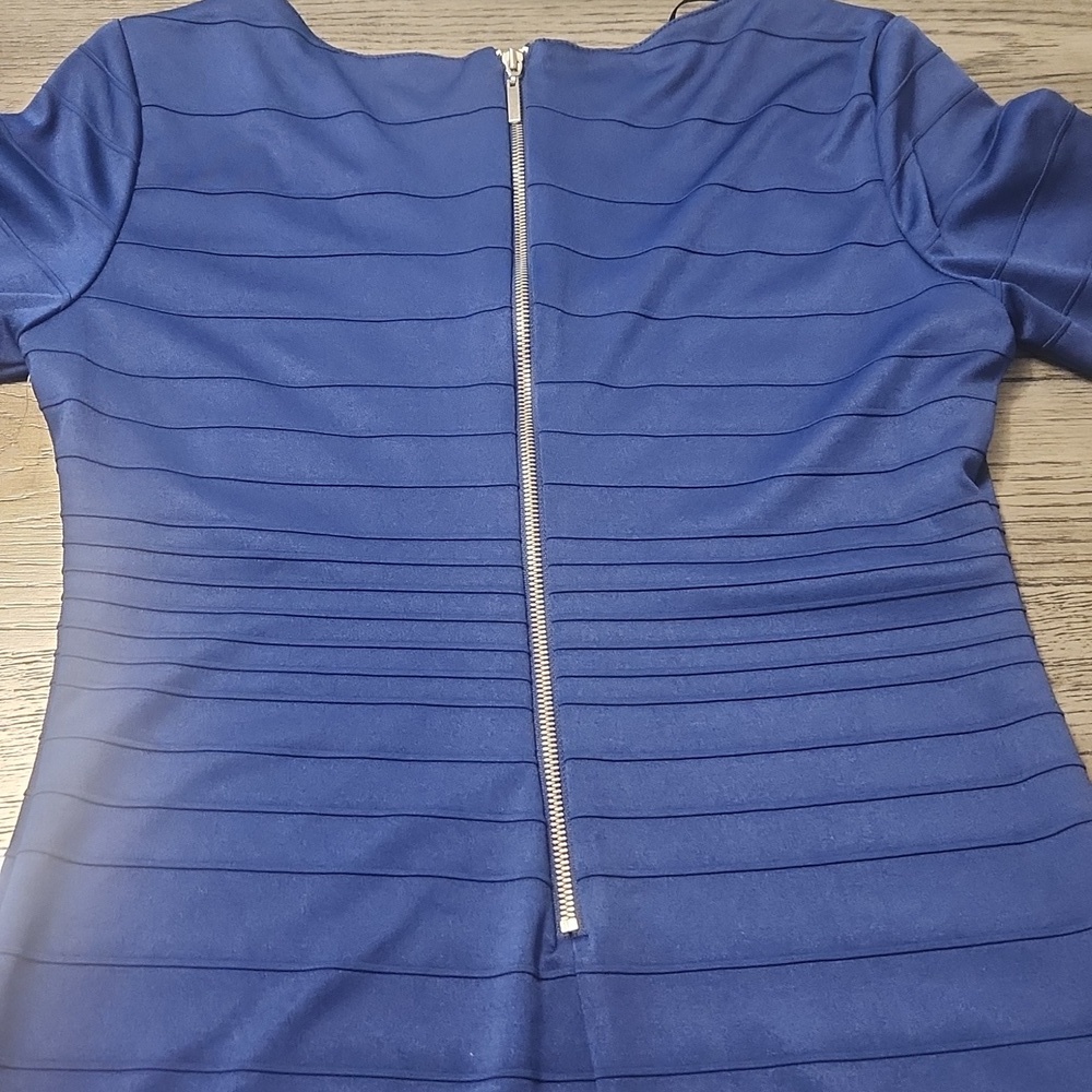 Bisou Bisou Fitted Navy Bandage Dress with Scoop Neck Size 14 - Picture 5 of 7